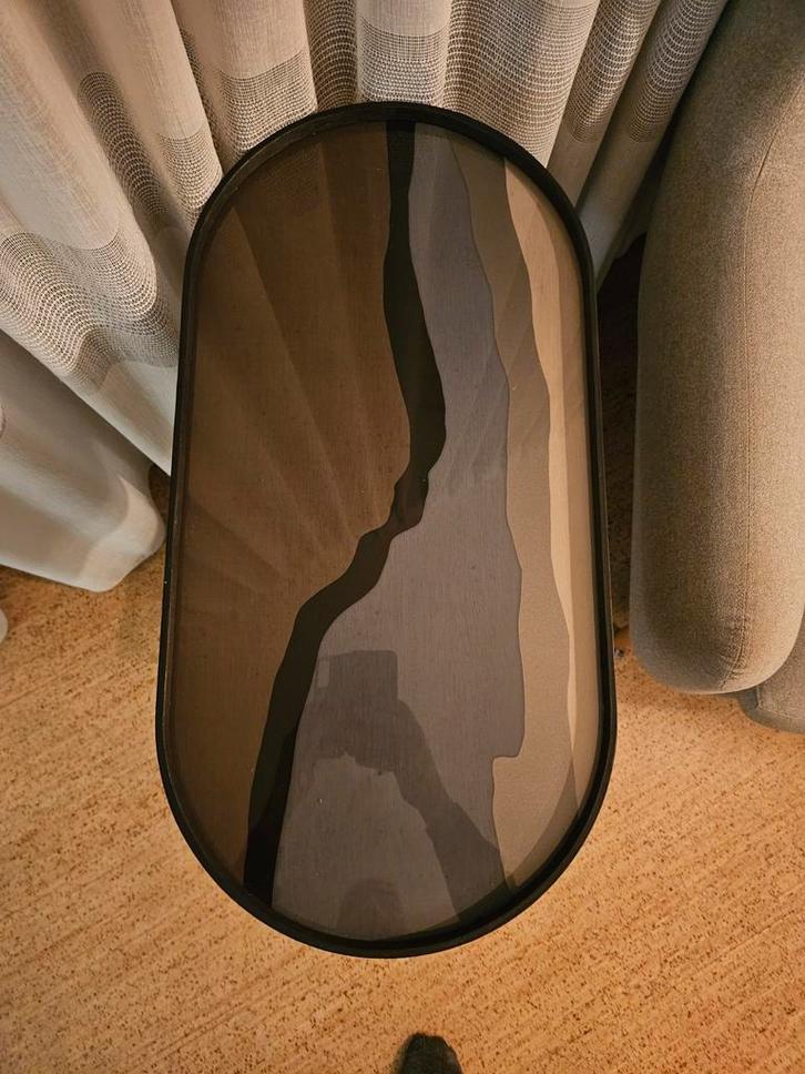 Ovale bijzettafel met glazen blad, Huis en Inrichting, Tafels | Bijzettafels, Zo goed als nieuw, Ovaal, 45 tot 60 cm, 55 tot 75 cm