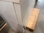 Robberechta schuifdeurkast acoustisch, Archief en Opbergen, Ophalen, Gebruikt, Kast