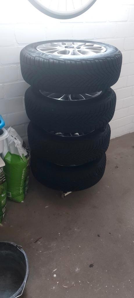 Te koop nieuwe winterbanden met orginele fiat velgen, Auto diversen, Overige Auto diversen, Ophalen of Verzenden