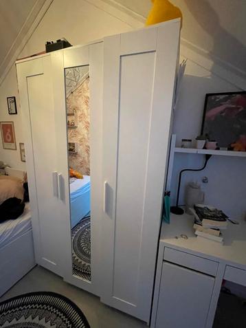 IKEA Kledingkast - Ruim en Praktisch! beschikbaar voor biedingen
