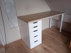 Mooi bureau ikea, Huis en Inrichting, Ophalen, Zo goed als nieuw