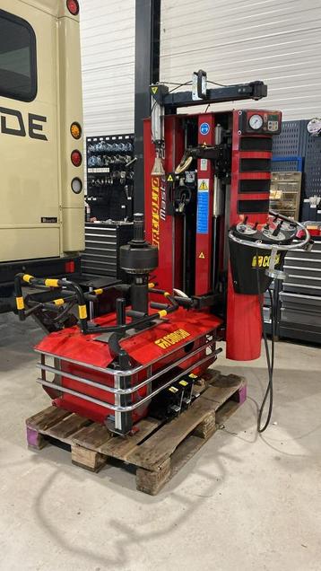 Corghi Master Artiglio bandendemonteermachine snap-on beschikbaar voor biedingen