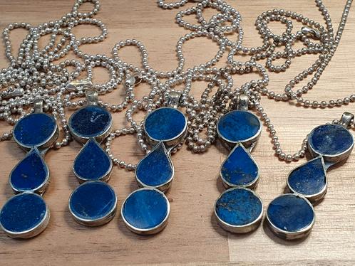 Uit de oude doos. Ketting met lapis lazuli hanger. €12,50 ps, Sieraden, Tassen en Uiterlijk, Kettingen, Zo goed als nieuw, Zilver