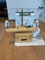 Husqvarna Huskylock 535D Lockmachine, Hobby en Vrije tijd, Naaimachines en Toebehoren, Ophalen, Gebruikt, Lockmachine, Husqvarna