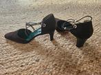 Mooie elegante pumps van Lilian. Maat 38,5 bruin suede-leer., Kleding | Dames, Schoenen, Ophalen of Verzenden, Nieuw, Bruin