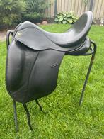 Anatomica 18 inch dressuurzadel, Dieren en Toebehoren, Paarden en Pony's | Zadels, Dressuur, ., Ophalen of Verzenden, Zo goed als nieuw