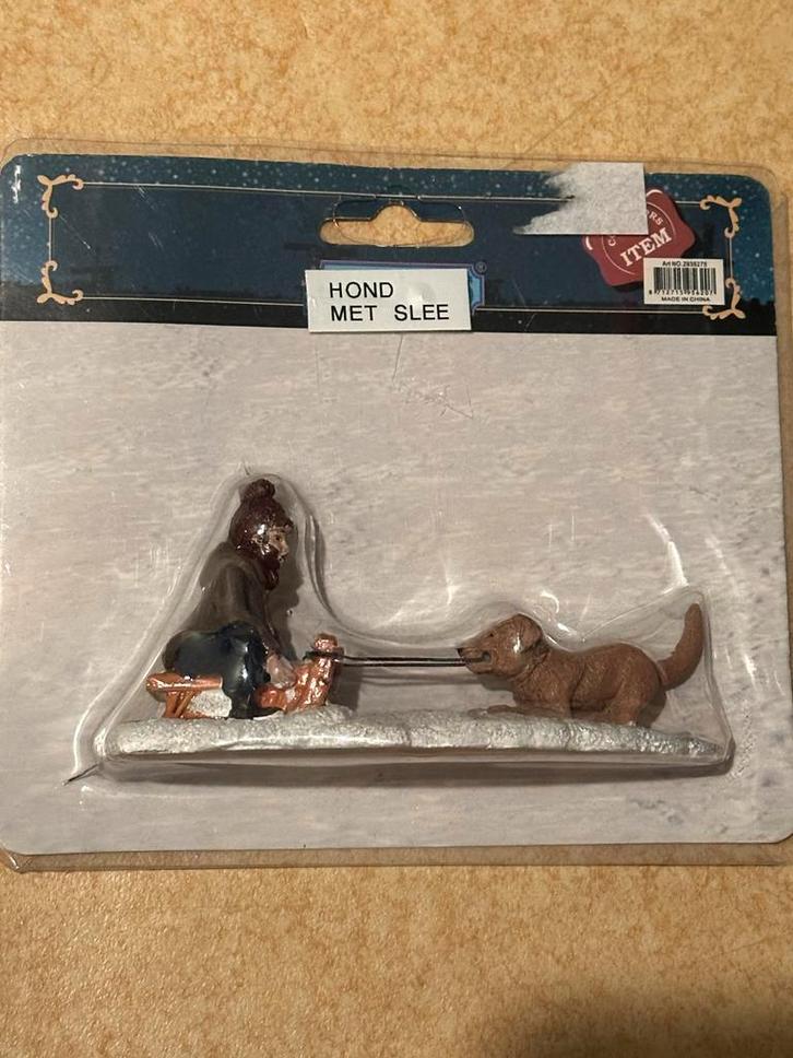 Typisch Hollands Hond met slee, Diversen, Kerst, Zo goed als nieuw, Ophalen of Verzenden