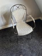 2 leuke stalen stoeltjes met rieten zitting, Ophalen, Zo goed als nieuw, Rotan