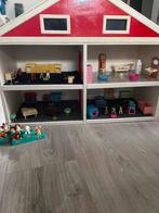 Leuk poppenhuis met accessoires en hondjes, Kinderen en Baby's, Speelgoed | Poppenhuizen, Ophalen, Zo goed als nieuw, Poppenhuis