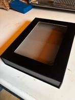 Luxe, zwarte giftbox met magneetsluiting, inlay en venster, Ophalen, Doos, 40 tot 60 cm, 50 tot 75 cm