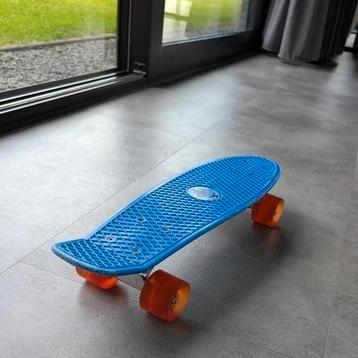 Nijdam flipgripboard pennyboard met led wieltjes  beschikbaar voor biedingen