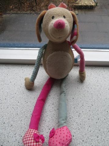 Hond Daisy slungelhond merk Lief Lifestyle meet ca 44 cm beschikbaar voor biedingen