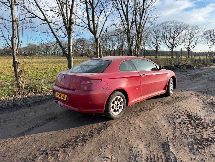 Alfa Romeo GT 1.8 TS 2006 Rood, Auto's, Alfa Romeo, Bedrijf, GT, Benzine, D, Coupé, Handgeschakeld, Origineel Nederlands, Rood