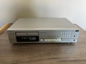 Sony CD speler CDP-515 in nette staat beschikbaar voor biedingen