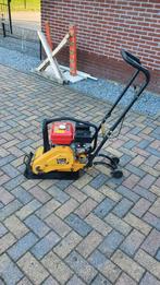 Te huur: Trilplaat, Tuinfrees & Verticuteermachine