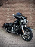 HARLEY DAVIDSON FLHPI ROADKING POLICE HIGH OUTPUT 2016 !!!!!, 2 cilinders, Bedrijf, Milwaukee, Chopper