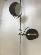 Vintage lamp ( bruin), Huis en Inrichting, Lampen | Vloerlampen, Ophalen, Gebruikt, Metaal, Minder dan 100 cm
