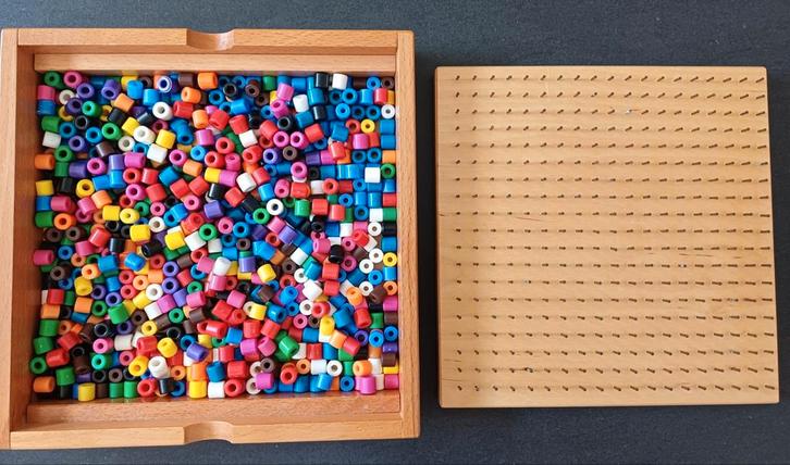 Educo, mooie kralenplank van school., Kinderen en Baby's, Speelgoed | Educatief en Creatief, Zo goed als nieuw, Ophalen of Verzenden