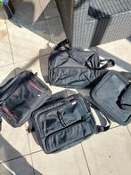 Diverse merken laptoptassen HP. Ruilen of kleine bijdrage, Ophalen of Verzenden, 17 inch of meer, Nieuw, Schoudertas