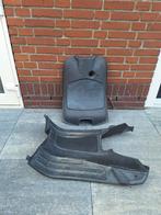 Vespa LX50 Beenschild en Treeplank, Fietsen en Brommers, Brommeronderdelen | Scooters, Ophalen of Verzenden, Gebruikt, Kap, Vespa