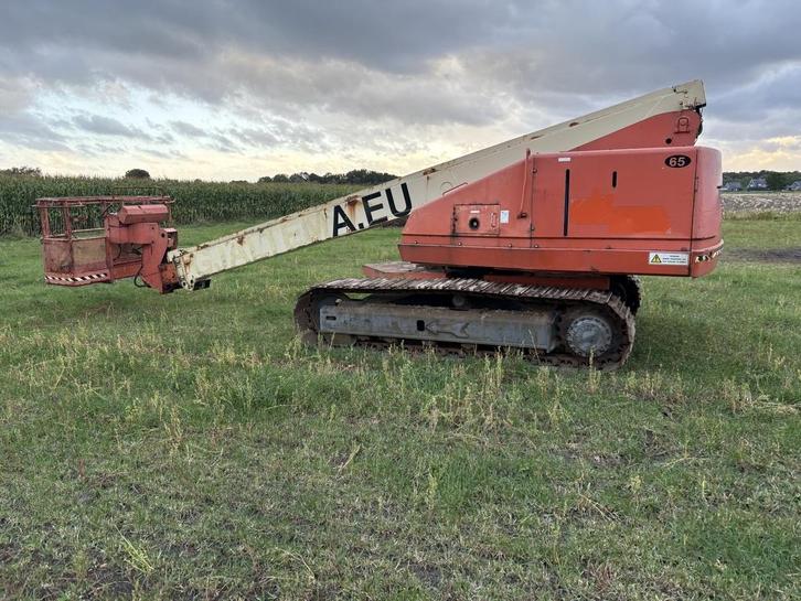 Hoogwerker rupshoogwerker aichi sr182, Zakelijke goederen, Machines en Bouw | Liften, Steigers en Ladders