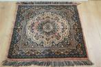 Vintage kleedje, Huis en Inrichting, Stoffering | Tapijten en Kleden, Gebruikt, 50 tot 100 cm, Overige kleuren, Vierkant