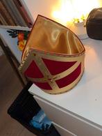 Sinterklaas kostuum, Ophalen