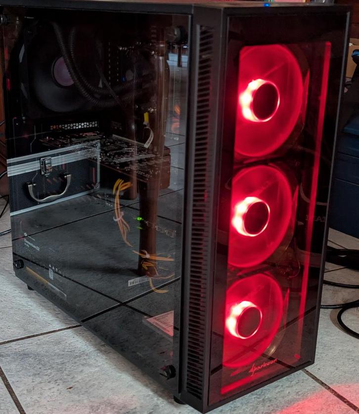 Goed onderhouden i7 PC met waterkoeling, Computers en Software, Computerbehuizingen, Gebruikt, Ophalen