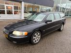 Volvo V70 2.5 T AWD AUT 2005 Zwart, Auto's, Volvo, Automaat, 1800 kg, Beige, 1598 kg