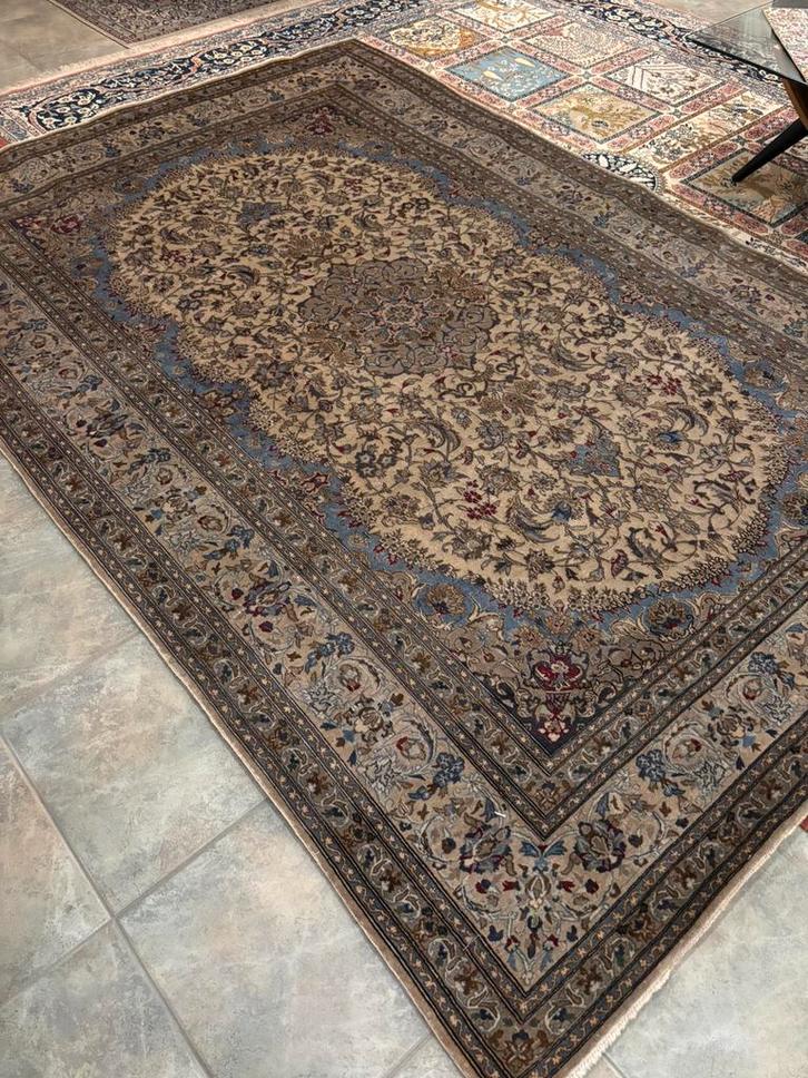 handgemaakte Perzisch tapijt uit Nain Iran 310x206, Huis en Inrichting, Stoffering | Tapijten en Kleden, Zo goed als nieuw, 200 cm of meer