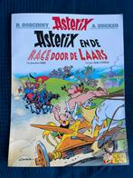 Asterix en de race door de laars, Boeken, Ophalen of Verzenden, Zo goed als nieuw, Eén stripboek