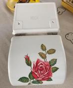 Vintage toiletrolhouder wit met roos, Huis en Inrichting, Ophalen of Verzenden, Zo goed als nieuw, Wit, Overige typen