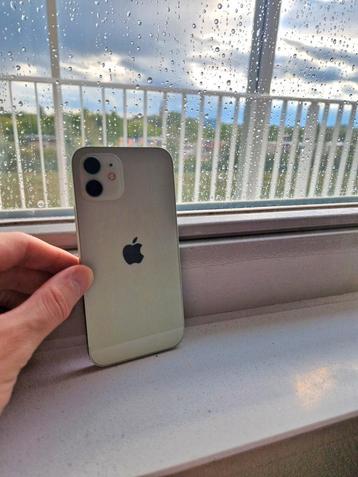 iPhone 12 128GB Appelgroen - Topstaat! beschikbaar voor biedingen