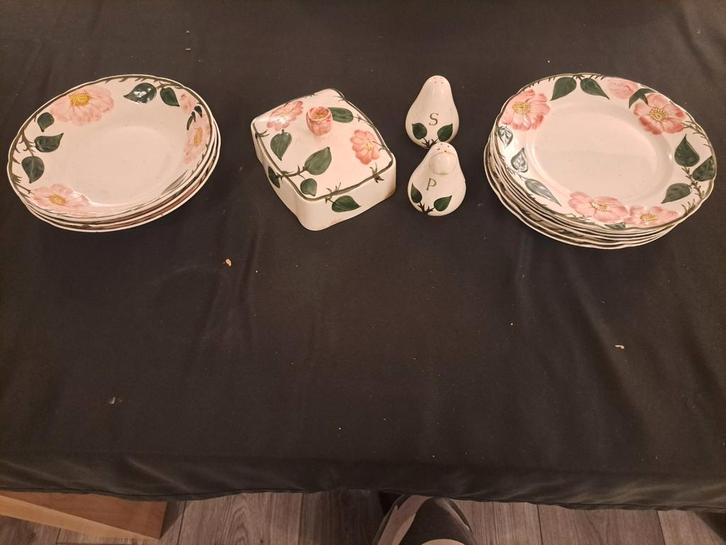 Diverse Wild Rose Servies Stukken, Huis en Inrichting, Keuken | Servies, Gebruikt, Overige typen, Overige stijlen, Aardewerk, Ophalen