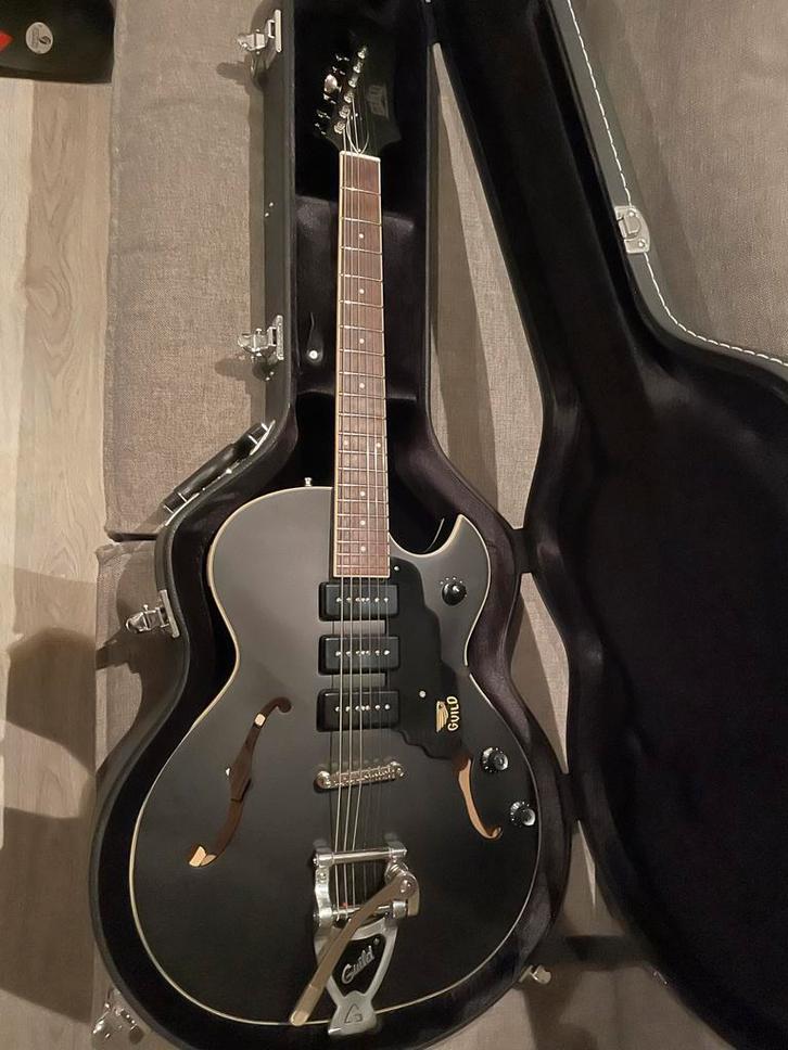 Guild Starfire 90 Gitaar INCl. Koffer - Nieuwstaat!, Muziek en Instrumenten, Snaarinstrumenten | Gitaren | Elektrisch, Nieuw, Hollow body