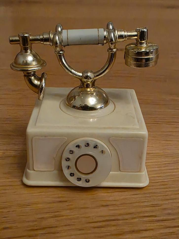 Barbie wind up telefoon, Verzamelen, Poppen, Gebruikt, Accessoires, Ophalen of Verzenden