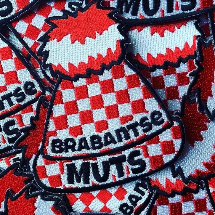 Brabantse Muts Embleem Oeteldonk, Kleding | Heren, Carnavalskleding en Feestkleding, Nieuw, Accessoires, Carnaval, Overige maten