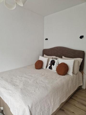 Bed 160x200 met opbergruimte