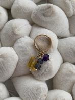 Oorbel in 14-karaats geelgoud met edelsteentjes, Geel, Ophalen of Verzenden, Zo goed als nieuw, Met edelsteen