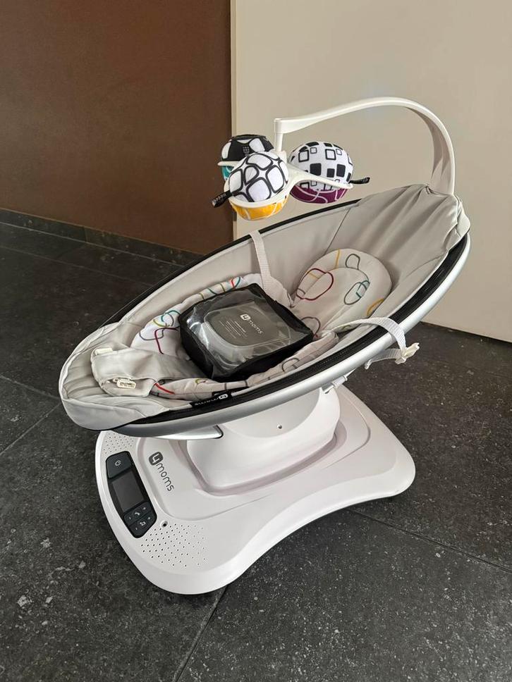 4moms MamaRoo 4 - Baby Schommelstoel, Kinderen en Baby's, Wipstoeltjes, Zo goed als nieuw, Schommelstoel, Overige merken, Met gordel(s) of riempje(s)