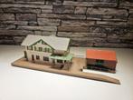 Station stationsgebouw N spoor trein 1:160, Overige merken, Gebruikt, Gelijkstroom of Wisselstroom, Brug, Tunnel of Gebouw