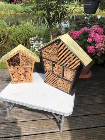 Insectenhotels - Set van 2 - Nieuw beschikbaar voor biedingen