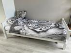 Bed 90x200cm wit, massief grenen, Ophalen, 85 tot 100 cm, Zo goed als nieuw, Matras