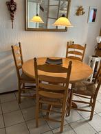 Prachtige ronde houten eettafel met vier houten stoelen, Ophalen of Verzenden