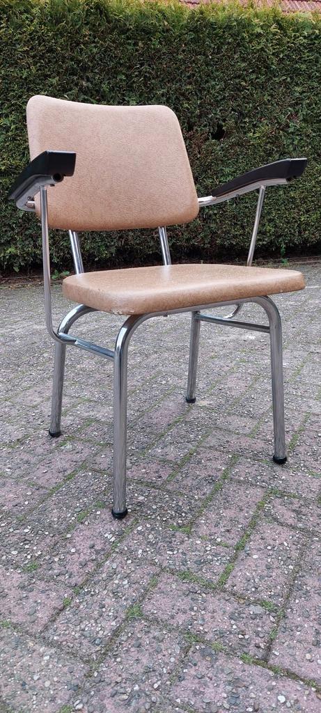 vintage buisframe stoel met skai zitting, Huis en Inrichting, Stoelen, Gebruikt, Eén, Metaal, Zwart, Ophalen