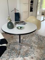 Originele  Eames tafel, Ophalen