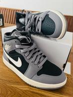 Nike Air Jordan 1 Mid maat 36,5, Kinderen en Baby's, Kinderkleding | Schoenen en Sokken, Ophalen, Zo goed als nieuw, Schoenen