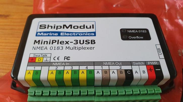 ShipModul MiniPlex-3USB NMEA 0183 Multiplexer, Watersport en Boten, Navigatiemiddelen en Scheepselektronica, Kabel of Apparatuur