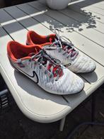 Voetbalschoenen Nike Tiempo fly touch lite mt 42, Sport en Fitness, Voetbal, Ophalen of Verzenden, Zo goed als nieuw, Schoenen