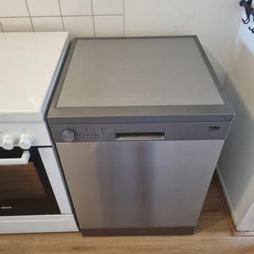 BEKO vrijstaande vaatwasser zilver - in uitstekende staat beschikbaar voor biedingen